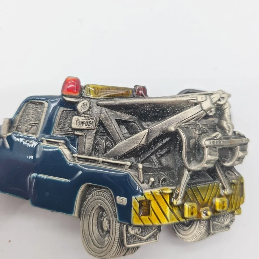 Vintage Rare BLUE 1980 Tow Truck Belt Buckle Made In USA #235 Great‎ American